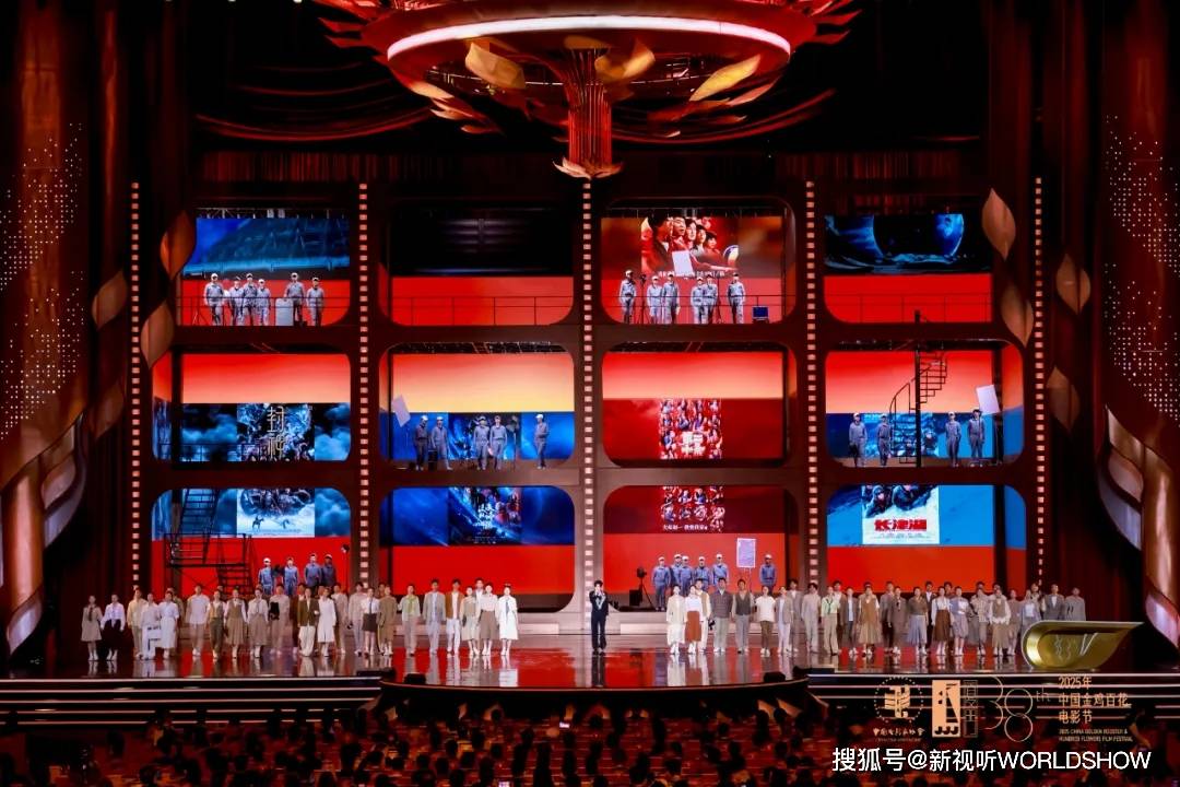 后制作:顶尖团队雕琢金鸡啼晓!开元棋牌第38届「金鸡奖」幕(图2) 后制作:顶尖团队雕琢金鸡啼晓!开元棋牌第38届「金鸡奖」幕(图2)